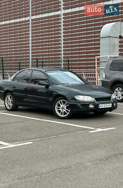 Седан Opel Omega 1997 в Киеве