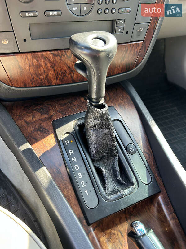 Седан Opel Omega 2000 в Сумах