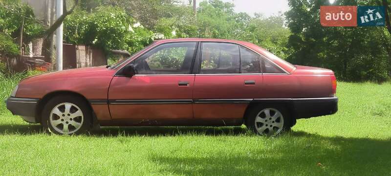 Седан Opel Omega 1988 в Полтаве
