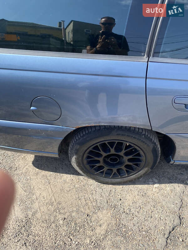 Универсал Opel Omega 1997 в Черновцах