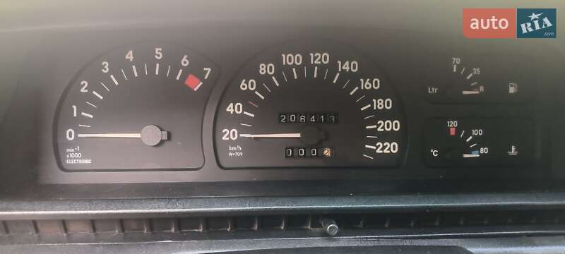 Седан Opel Omega 1988 в Полтаве