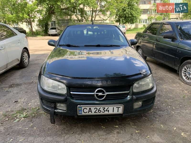 Седан Opel Omega 1997 в Черкассах