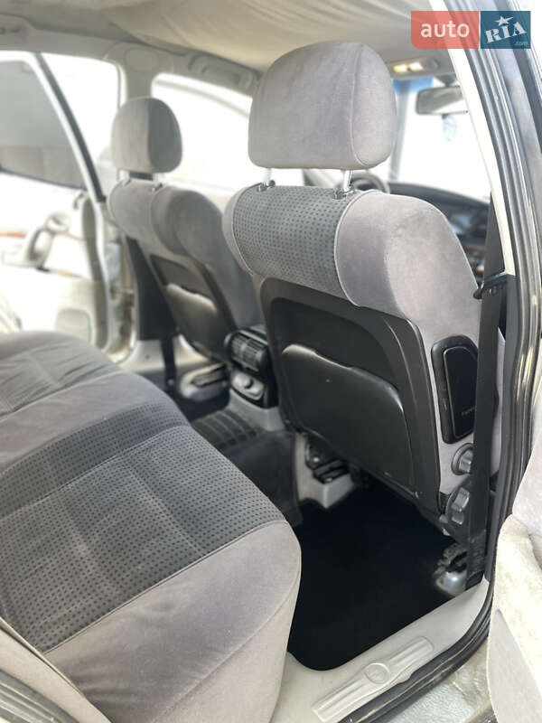 Седан Opel Omega 1999 в Косове