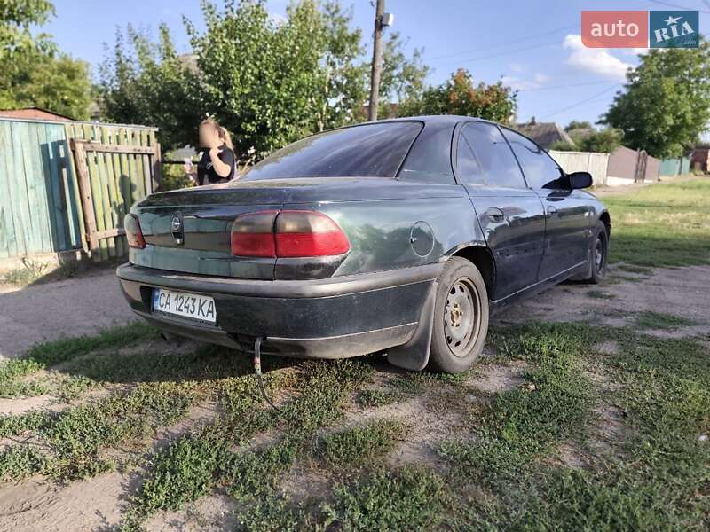 Седан Opel Omega 1996 в Черкассах
