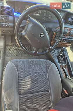 Седан Opel Omega 1996 в 