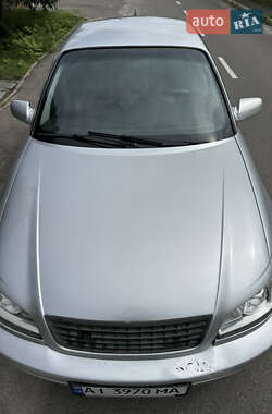 Седан Opel Omega 2001 в Киеве