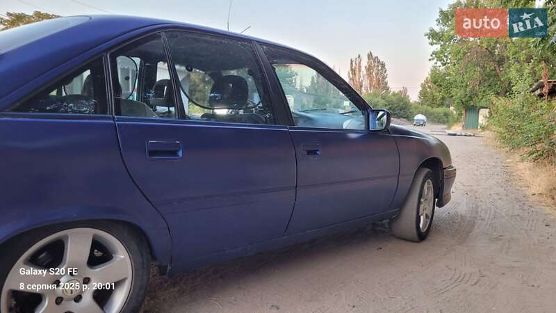 Седан Opel Omega 1990 в Николаеве фото 2 Седан Opel Omega 1990 в Николаеве