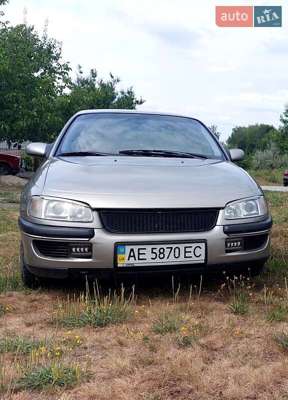 Opel Omega 1998