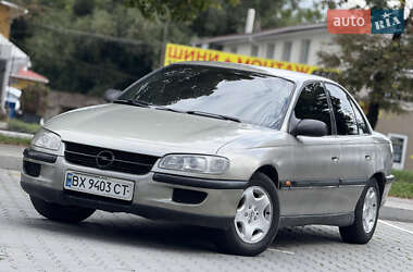 Седан Opel Omega 1998 в Хмельницком