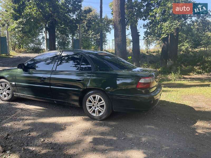 Седан Opel Omega 2001 в Тульчине