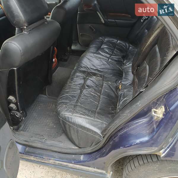 Седан Opel Omega 1994 в Києві