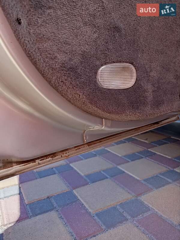 Седан Opel Omega 1998 в Гайсину