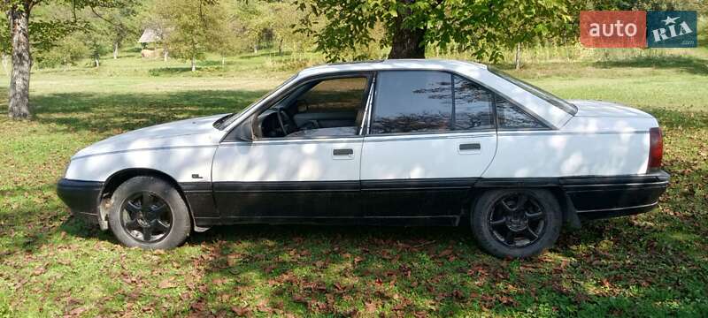 Седан Opel Omega 1991 в Тячеве фото 5 Седан Opel Omega 1991 в Тячеве