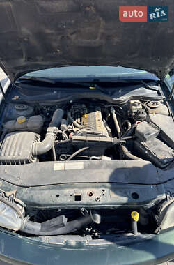 Седан Opel Omega 2003 в 