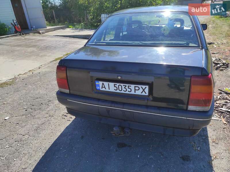 Седан Opel Omega 1989 в Гостомелі