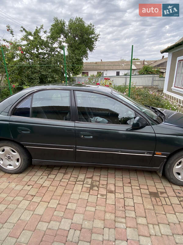 Седан Opel Omega 1994 в Белгороде-Днестровском