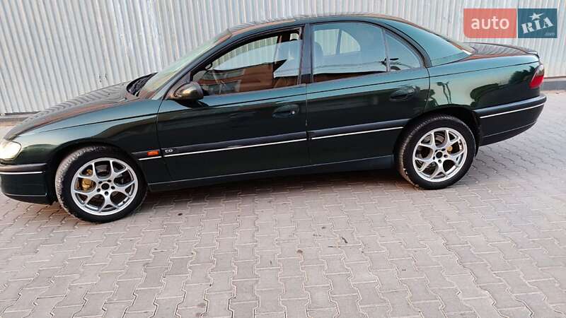 Седан Opel Omega 1996 в Ивано-Франковске