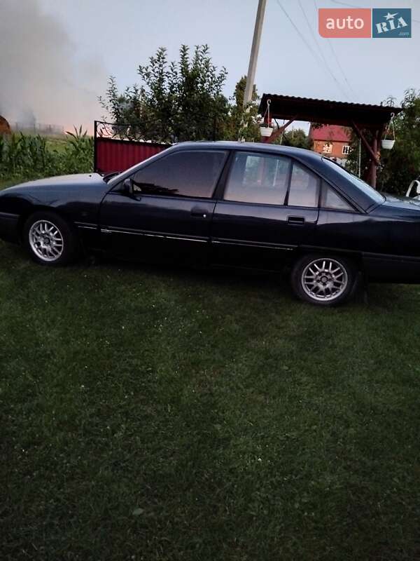 Седан Opel Omega 1990 в Черновцах фото 4 Седан Opel Omega 1990 в Черновцах