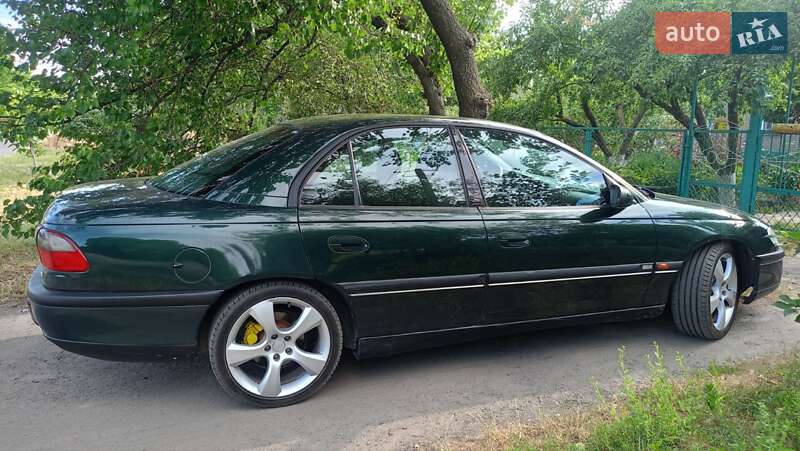 Седан Opel Omega 1999 в Кривом Озере