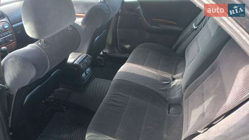 Седан Opel Omega 1999 в Кривом Озере