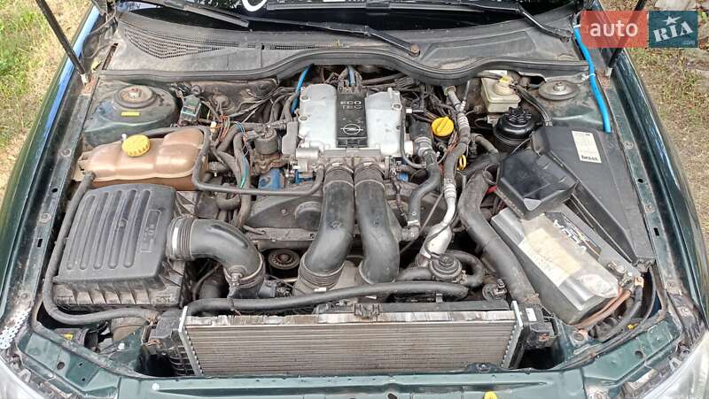 Седан Opel Omega 1999 в Кривом Озере