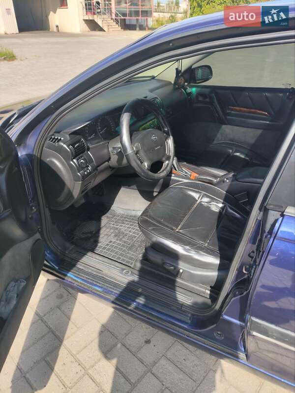 Седан Opel Omega 1998 в Запорожье