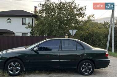 Седан Opel Omega 2000 в Бучі