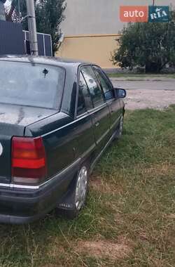Седан Opel Omega 1993 в 