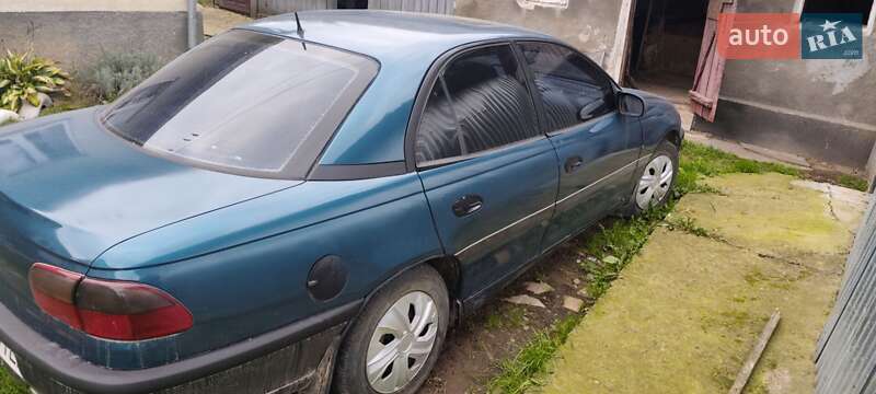 Седан Opel Omega 1994 в Монастыриске