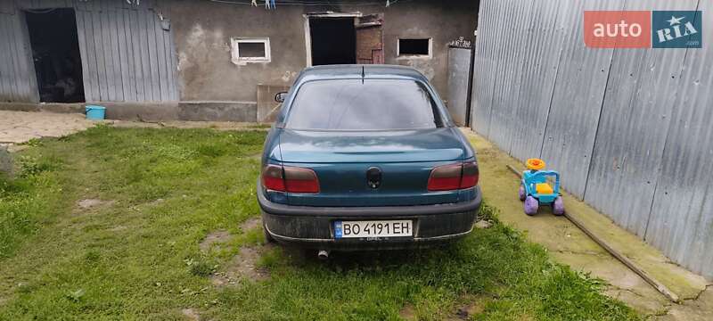 Седан Opel Omega 1994 в Монастыриске