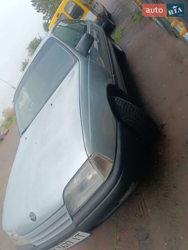 Седан Opel Omega 1987 в Ровно фото 5 Седан Opel Omega 1987 в Ровно
