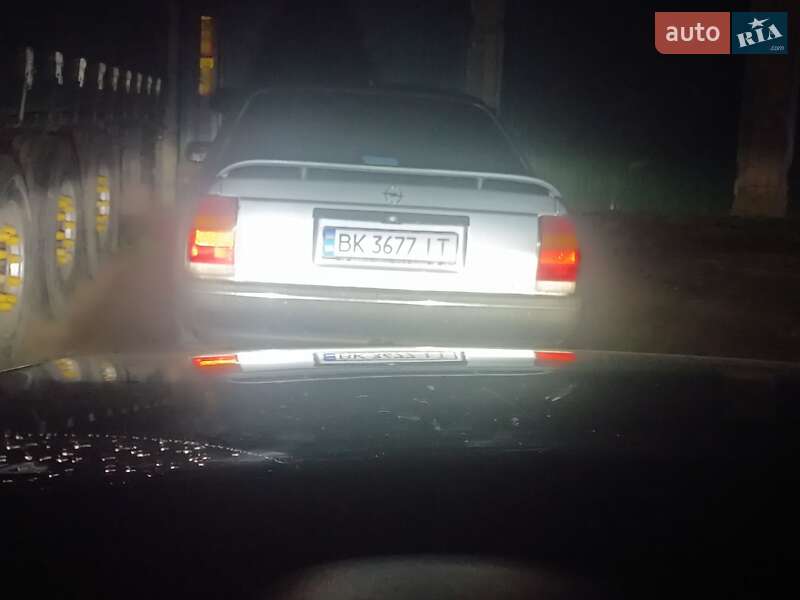 Седан Opel Omega 1987 в Ровно фото 8 Седан Opel Omega 1987 в Ровно