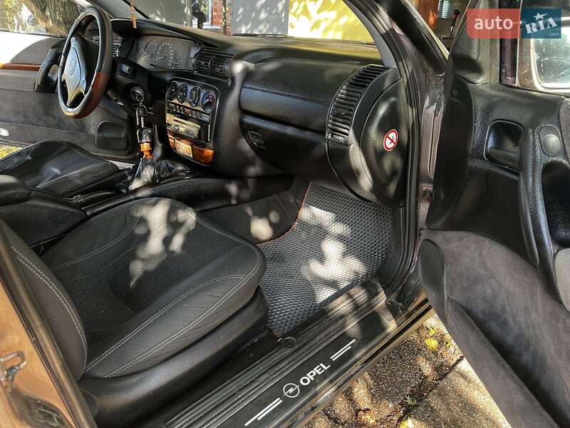 Седан Opel Omega 1998 в Нікополі фото 8 Седан Opel Omega 1998 в Нікополі