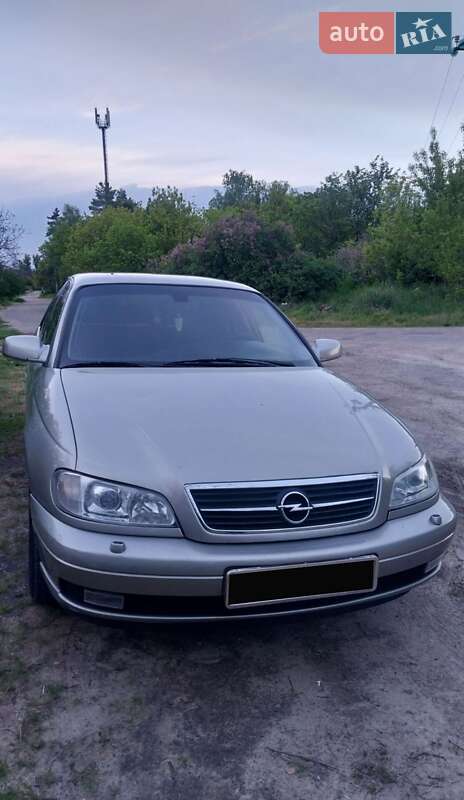 Opel Omega 2003