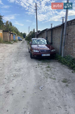Седан Opel Omega 2002 в 