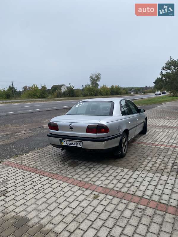 Седан Opel Omega 1998 в Житомире