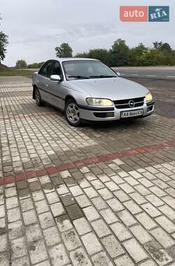 Седан Opel Omega 1998 в Житомире