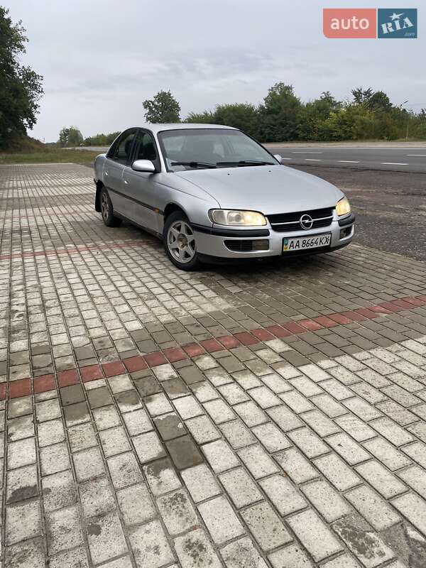 Седан Opel Omega 1998 в Житомире
