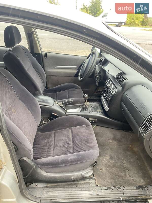 Седан Opel Omega 1998 в Житомире