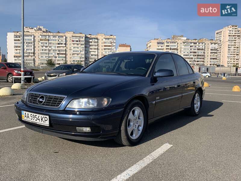 Седан Opel Omega 2000 в Киеве