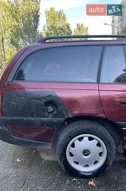 Универсал Opel Omega 1995 в 