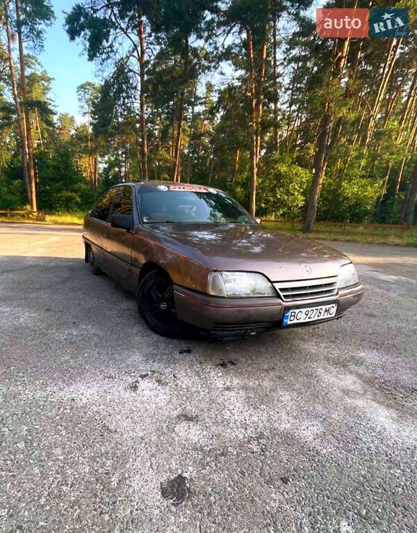 Седан Opel Omega 1988 в  фото Седан Opel Omega 1988 в