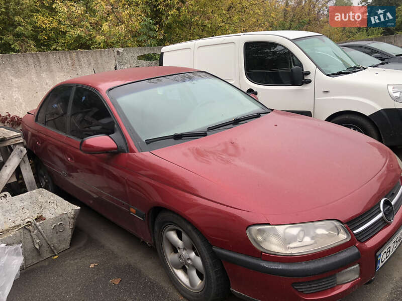 Седан Opel Omega 1999 в Чернигове