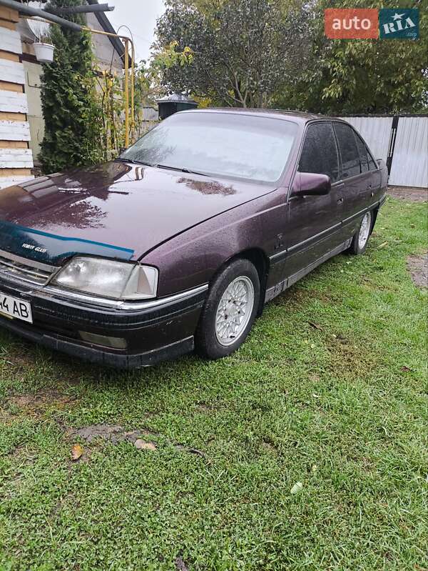 Седан Opel Omega 1993 в Ильинцах