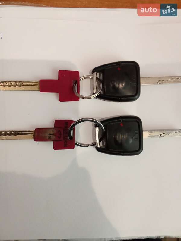 Седан Opel Omega 1998 в Киеве фото 15 Седан Opel Omega 1998 в Киеве