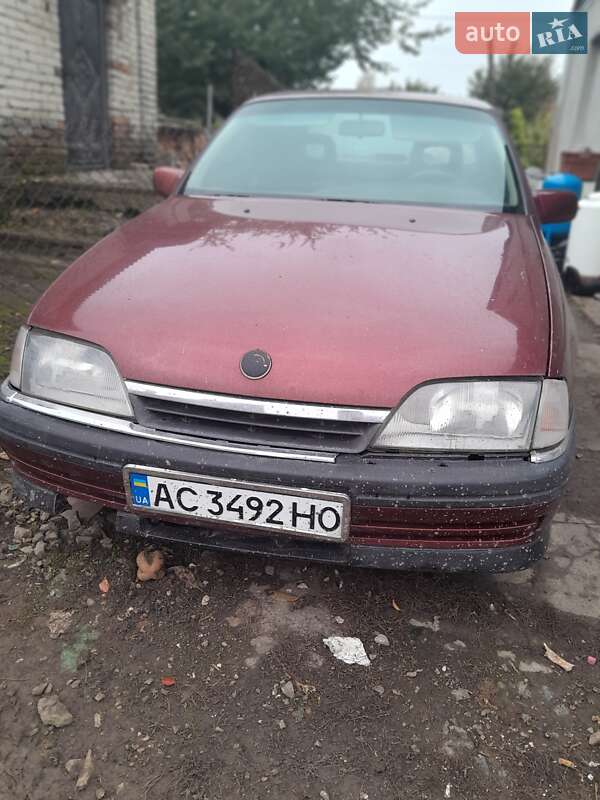 Седан Opel Omega 1998 в Луцке