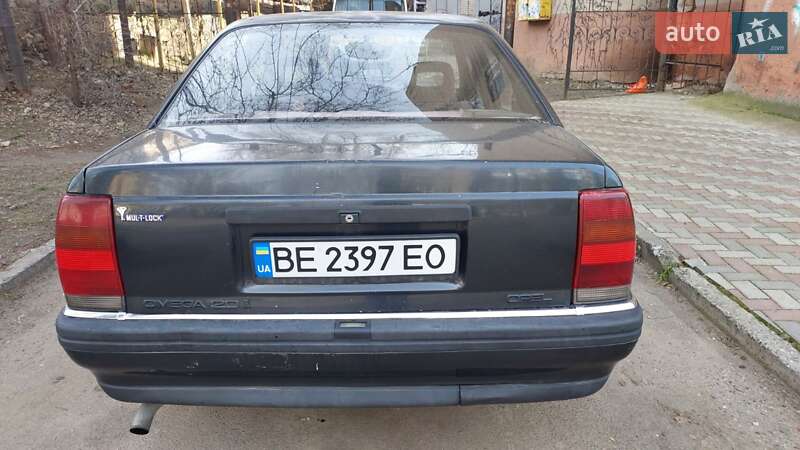 Седан Opel Omega 1991 в Николаеве