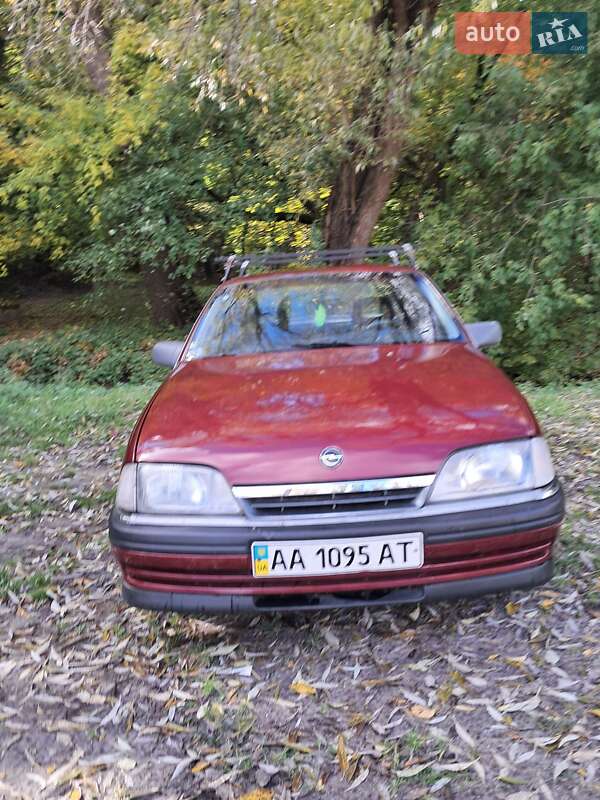 Седан Opel Omega 1991 в Киеве