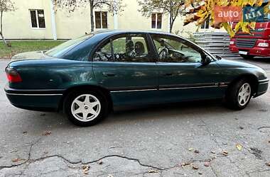 Седан Opel Omega 1996 в  фото 2 Седан Opel Omega 1996 в
