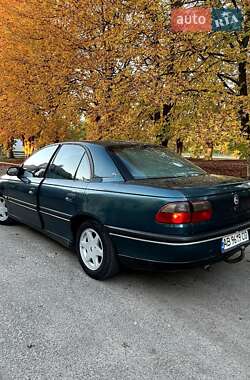 Седан Opel Omega 1996 в  фото 7 Седан Opel Omega 1996 в